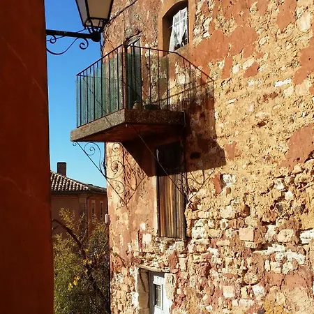 La Dame Au Balcon *